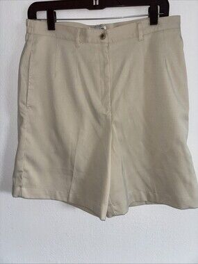 Coral Bay Golf Women's Beige w/3 Pockets Shorts Sz 12